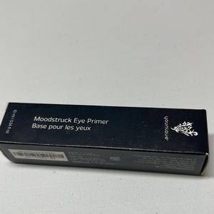 Younique moonstruck eye primer